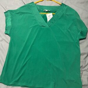 Women's Green V-Neck Top